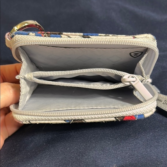 VERA BRADLEY Floral Key and Card Holder Set - Red and Blue - Picture 4 of 6